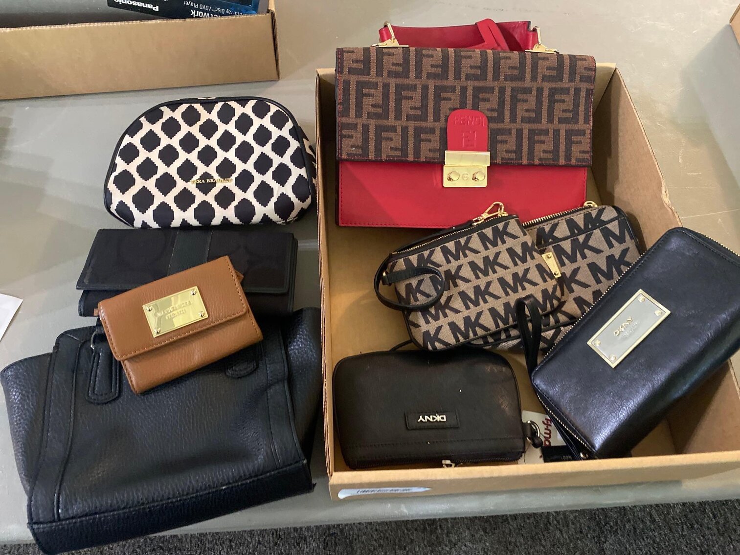 Image for Diamond/Wedding/Costume Jewelry, Home Decor, Appliances, Furniture, Bicycles, Tools, Toys / Dolls (Mill Ridge)