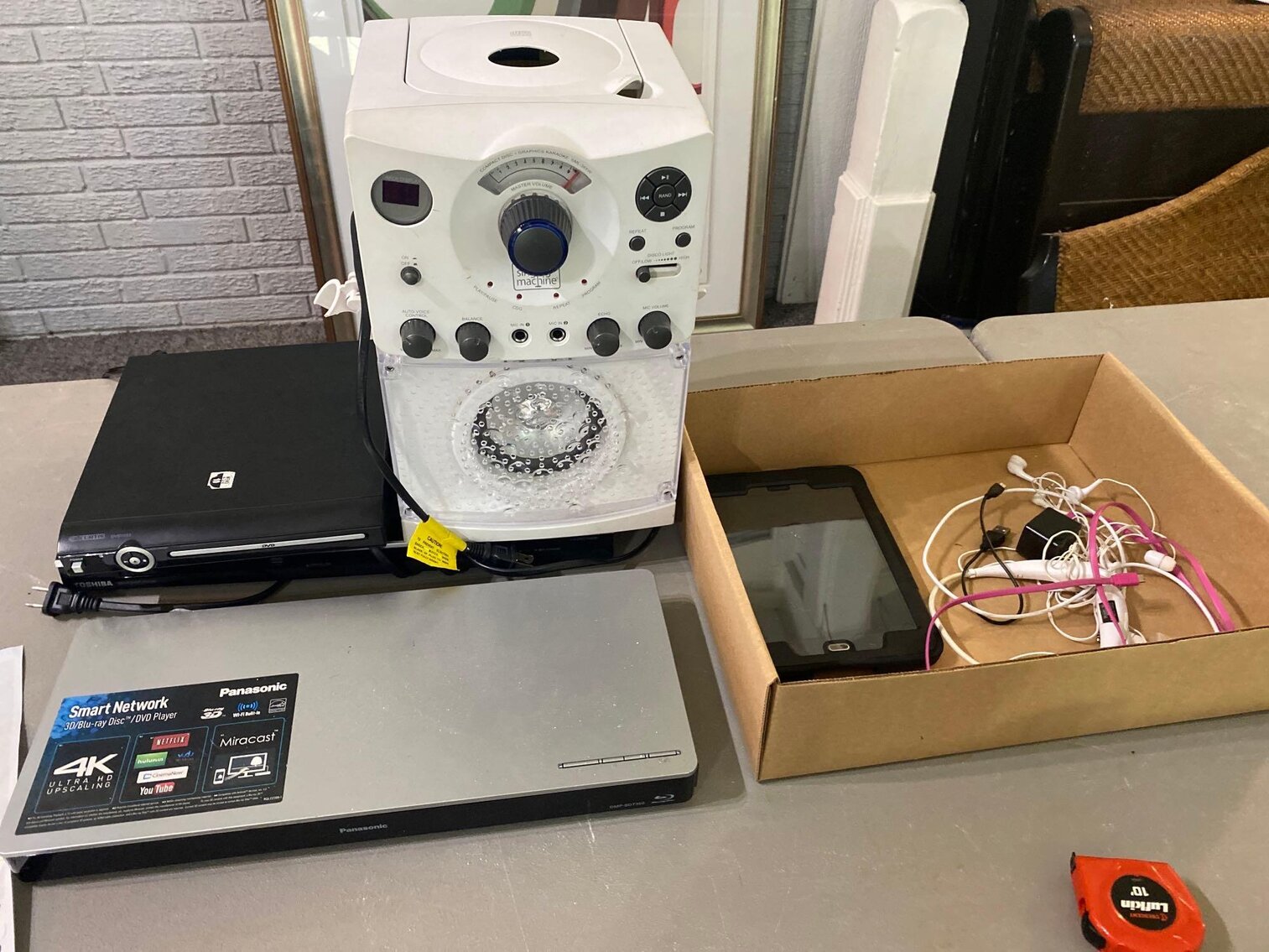 Image for Diamond/Wedding/Costume Jewelry, Home Decor, Appliances, Furniture, Bicycles, Tools, Toys / Dolls (Mill Ridge)