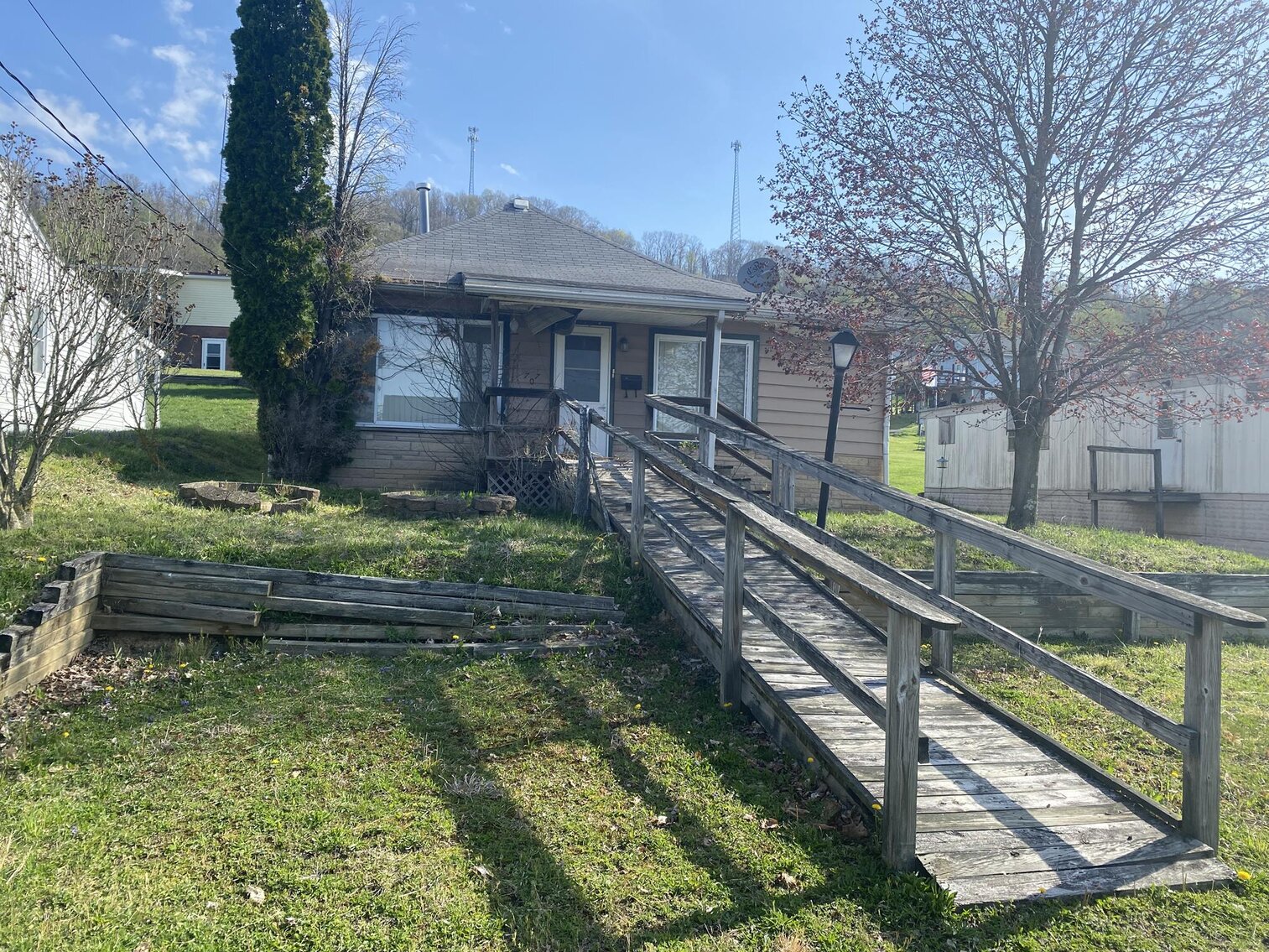 Image for SOLD $36,300 - 2 Bedroom Project Home Selling to the Highest Bidder