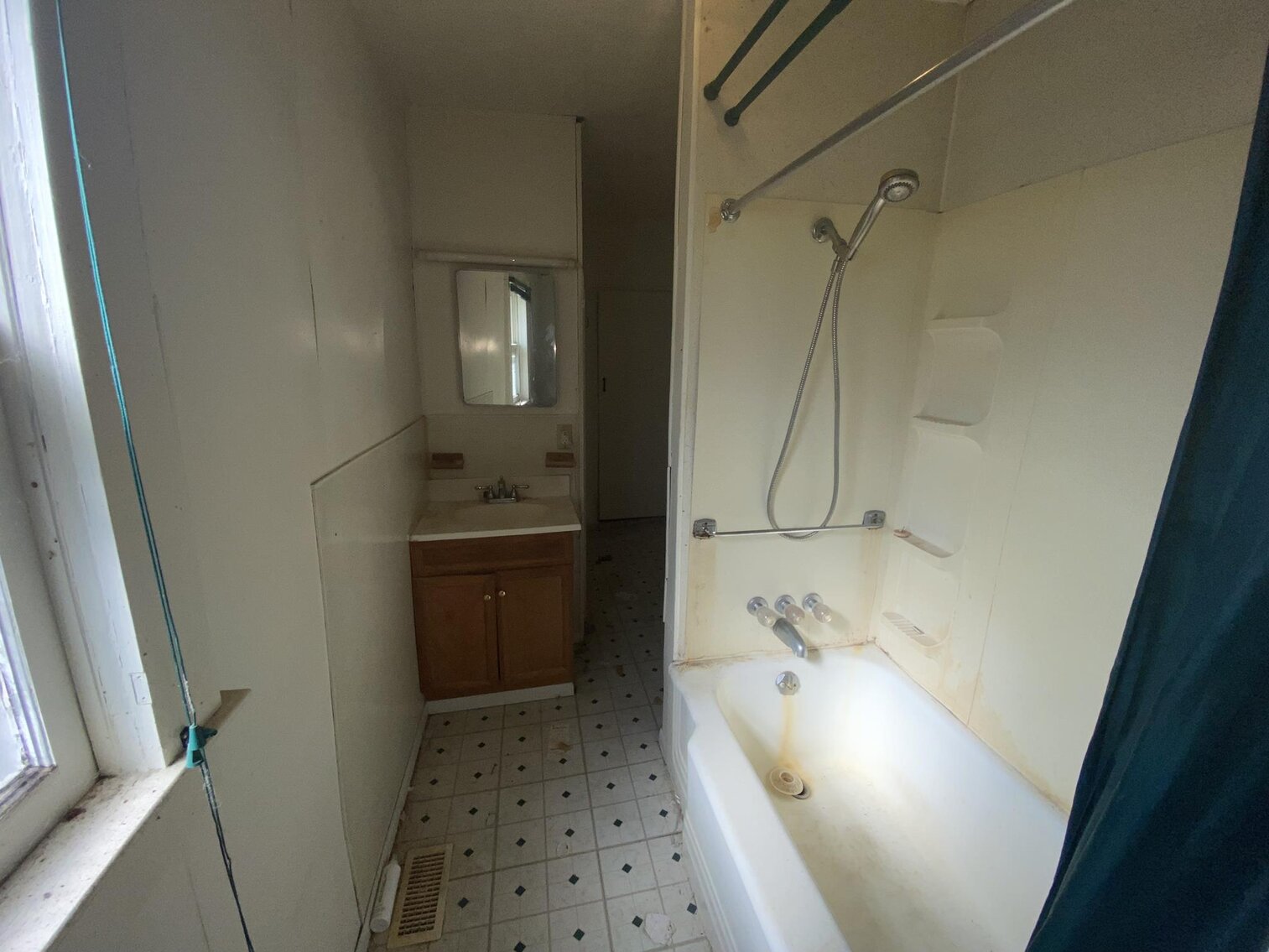 Image for SOLD $36,300 - 2 Bedroom Project Home Selling to the Highest Bidder