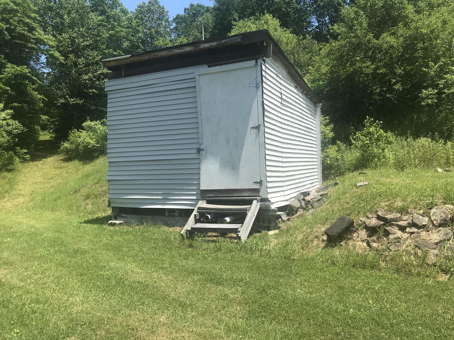 Image for SOLD $36,850 - 3 Bedroom on 4.66 Acres Selling to the Highest Bidder