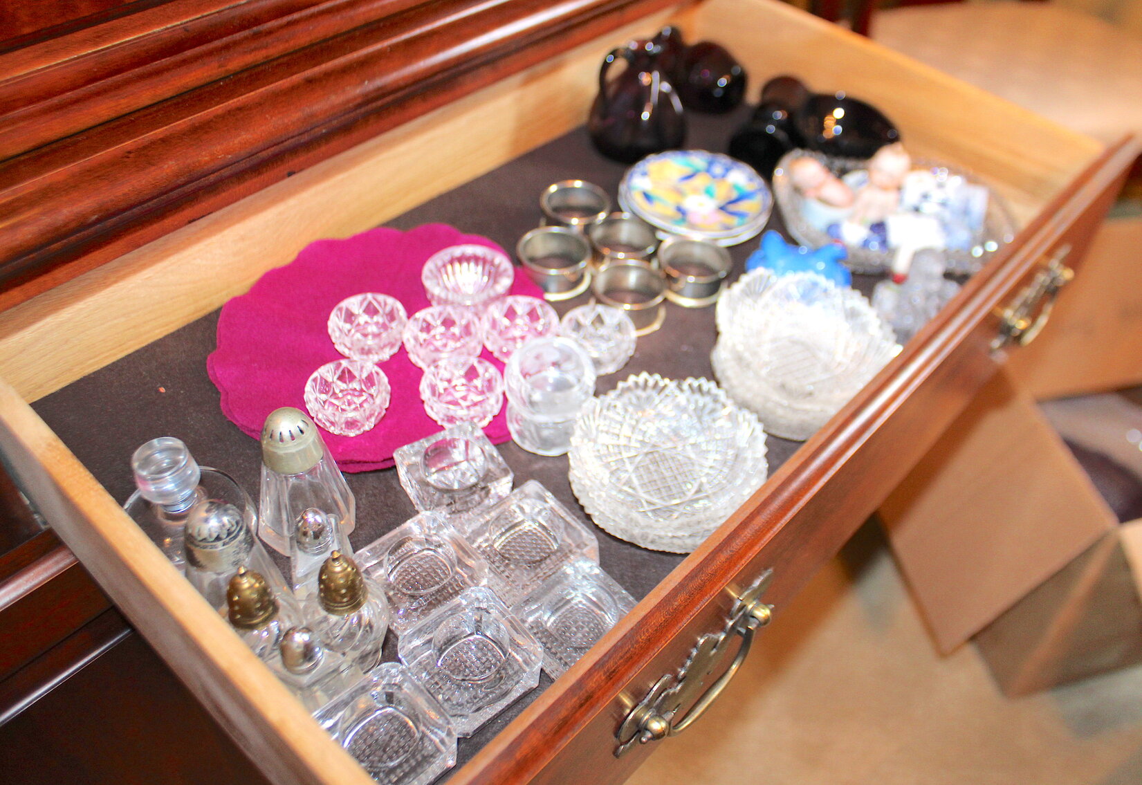 Image for LAST MINUTE EMERGENCY! LIVING ESTATE AUCTION