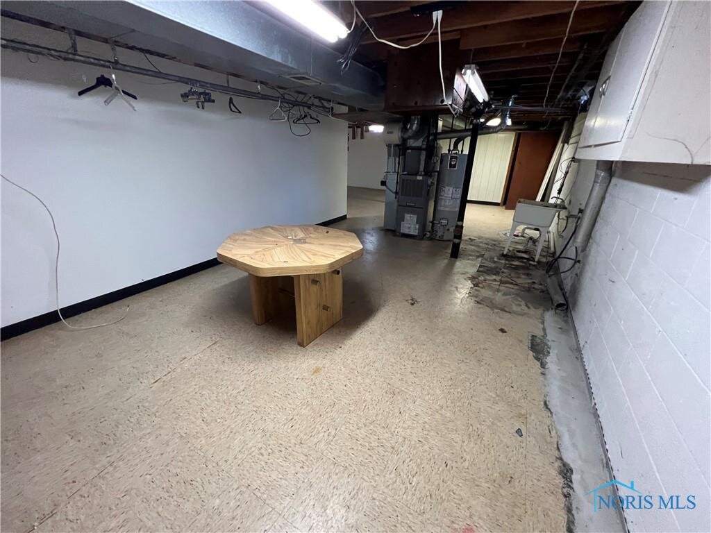 Image for MINIMUM BID AUCTION $59,000! 3953 Quinton Ave