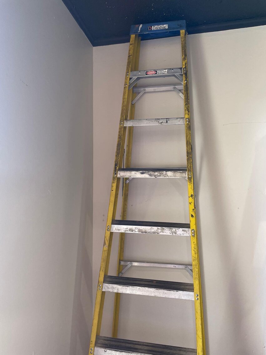 Image for Tavern and Restaurant Liquidation (West Alexis)