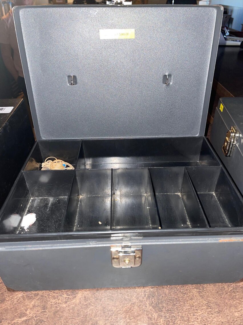 Image for Tavern and Restaurant Liquidation (West Alexis)