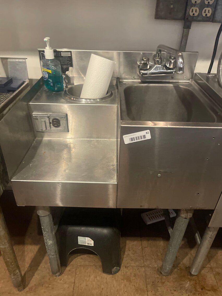 Image for Tavern and Restaurant Liquidation (West Alexis)