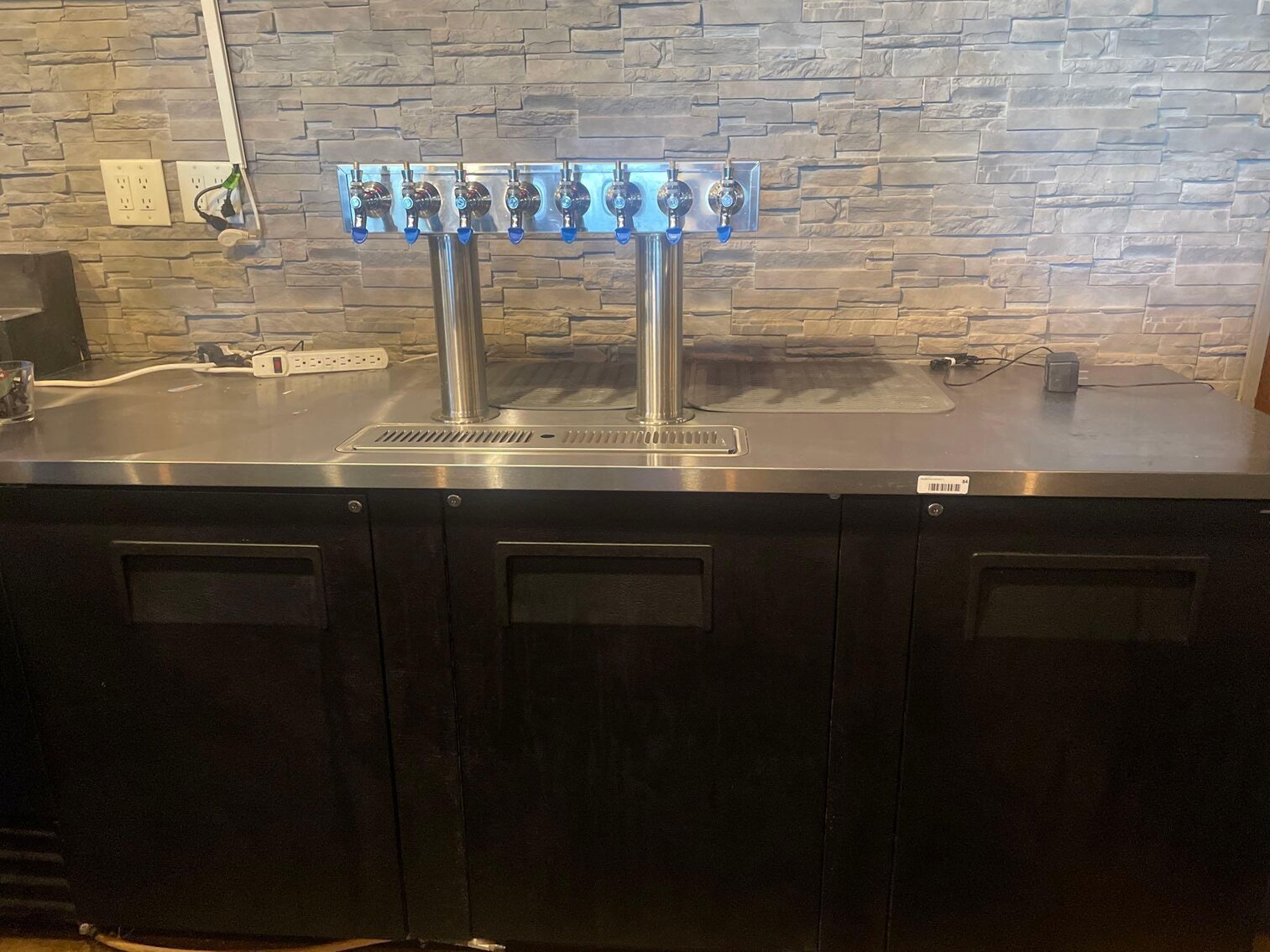 Image for Tavern and Restaurant Liquidation (West Alexis)