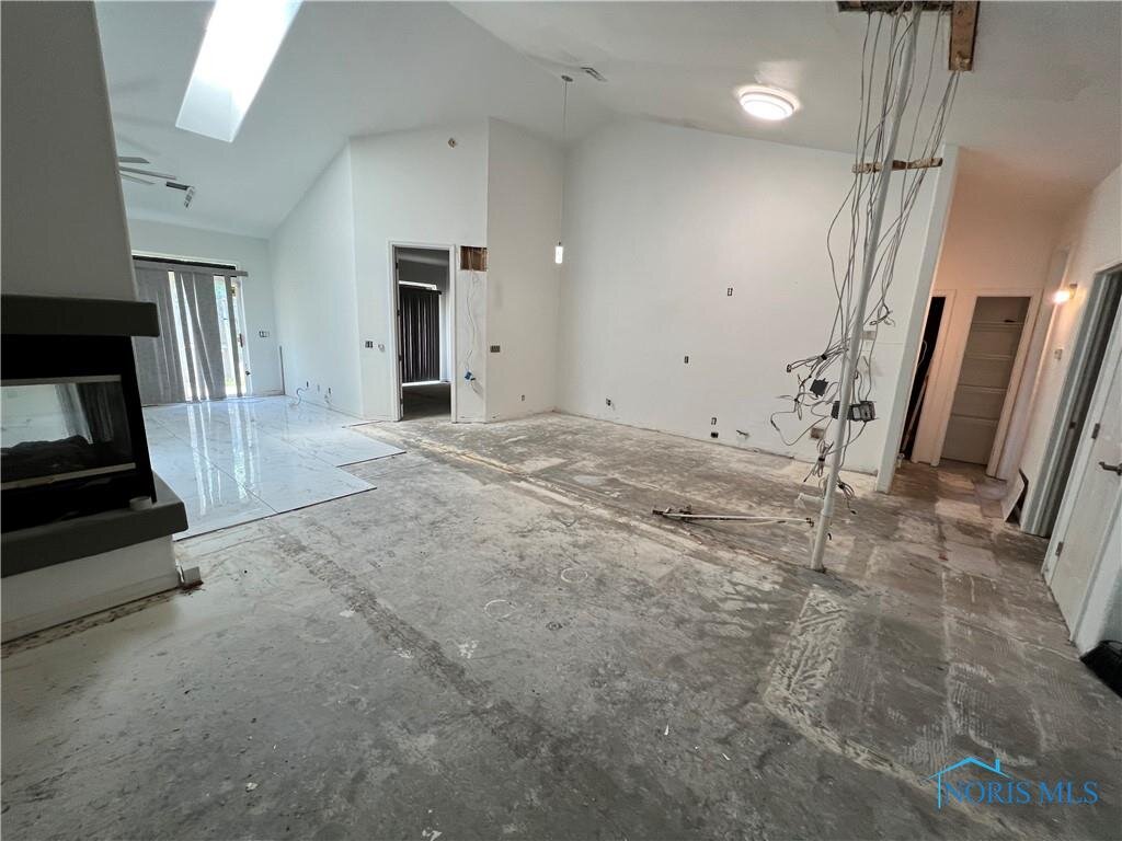 Image for MINIMUM BID AUCTION $99,000! 1118 Hilltop Lane