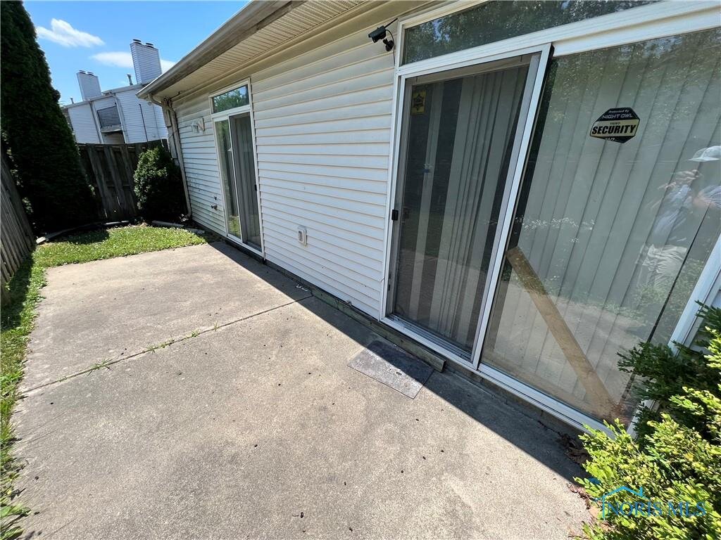 Image for MINIMUM BID AUCTION $99,000! 1118 Hilltop Lane