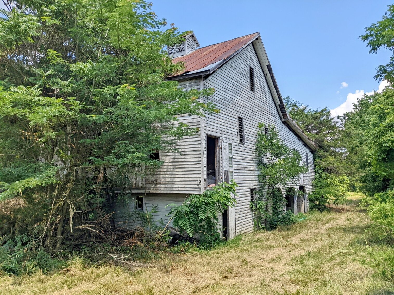 Image for 5.27+/- Acres Zoned R2 With 4 Bed/2 Bath House And Large Barn In McGaheysville VA