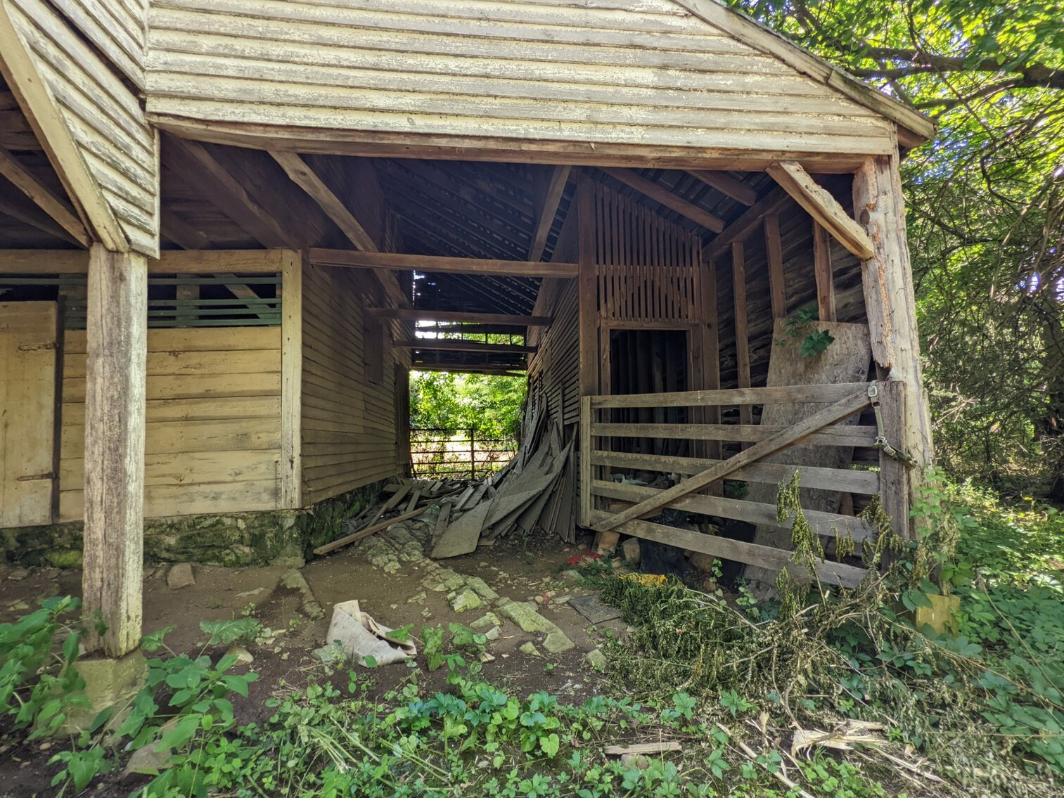 Image for 5.27+/- Acres Zoned R2 With 4 Bed/2 Bath House And Large Barn In McGaheysville VA