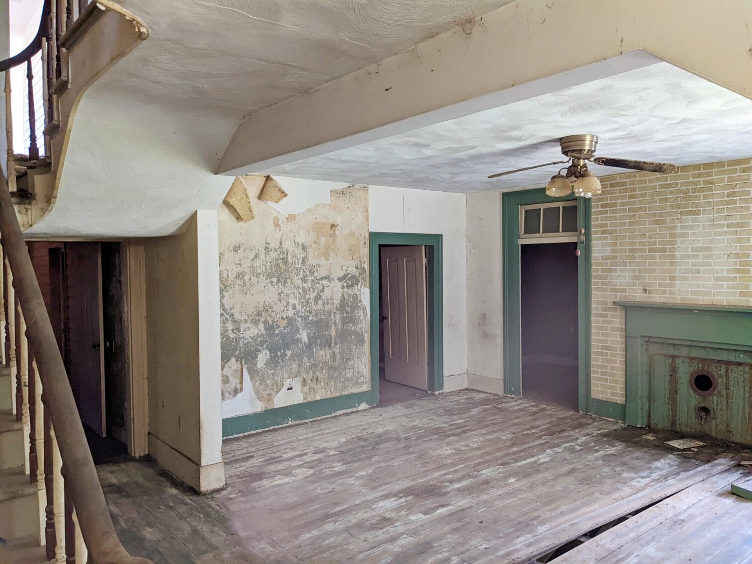 Image for 5.27+/- Acres Zoned R2 With 4 Bed/2 Bath House And Large Barn In McGaheysville VA