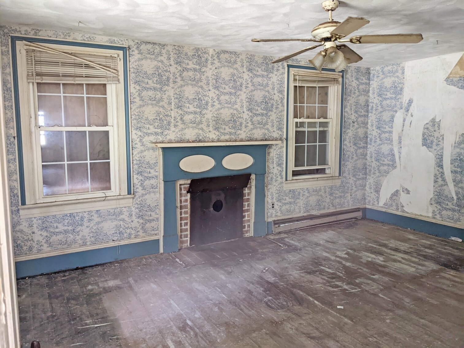 Image for 5.27+/- Acres Zoned R2 With 4 Bed/2 Bath House And Large Barn In McGaheysville VA