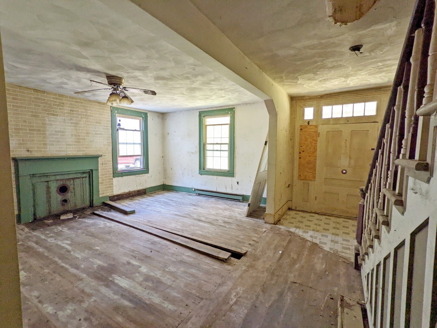 Image for 5.27+/- Acres Zoned R2 With 4 Bed/2 Bath House And Large Barn In McGaheysville VA