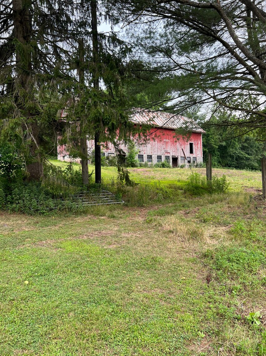 Image for Real Estate Auction - Fixer Upper Farmhouse on 37 acres with Barn