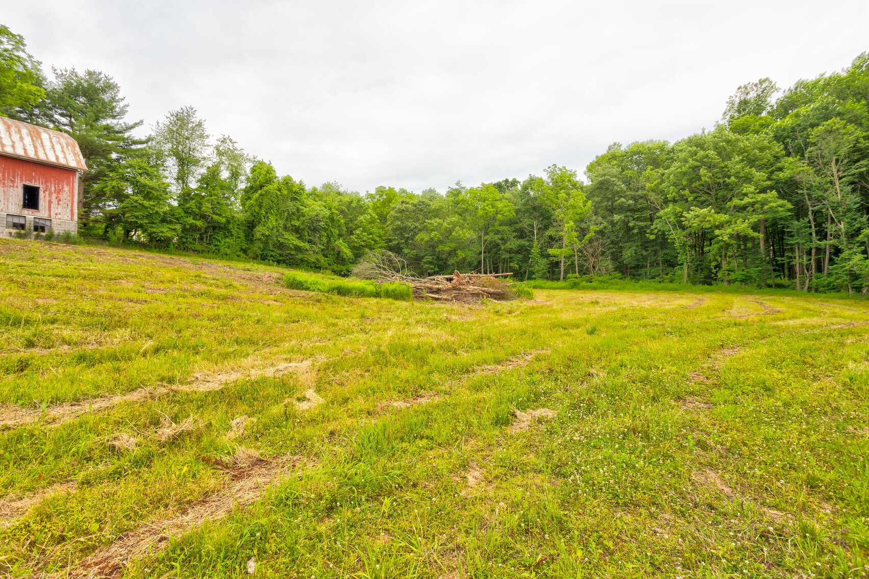 Image for Real Estate Auction - Fixer Upper Farmhouse on 37 acres with Barn