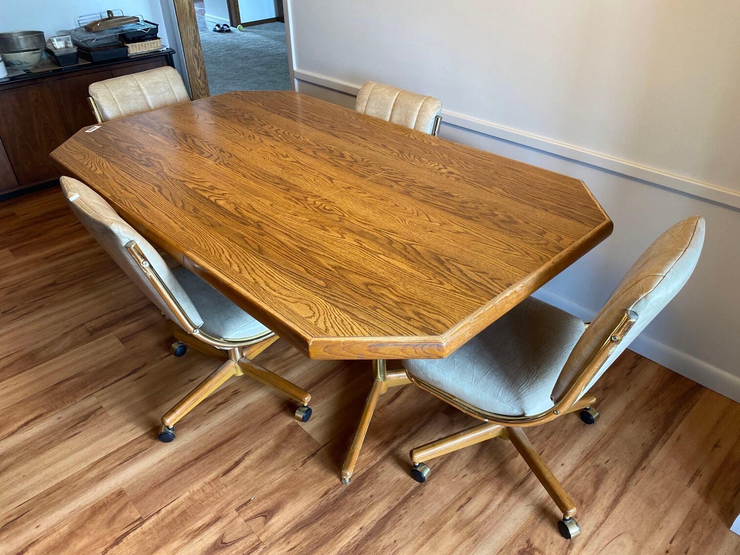 Image for Toyota Rav 4, Magnum Lawn Mower, Furniture, Home Decor, Camera's, Tools (SR 110)