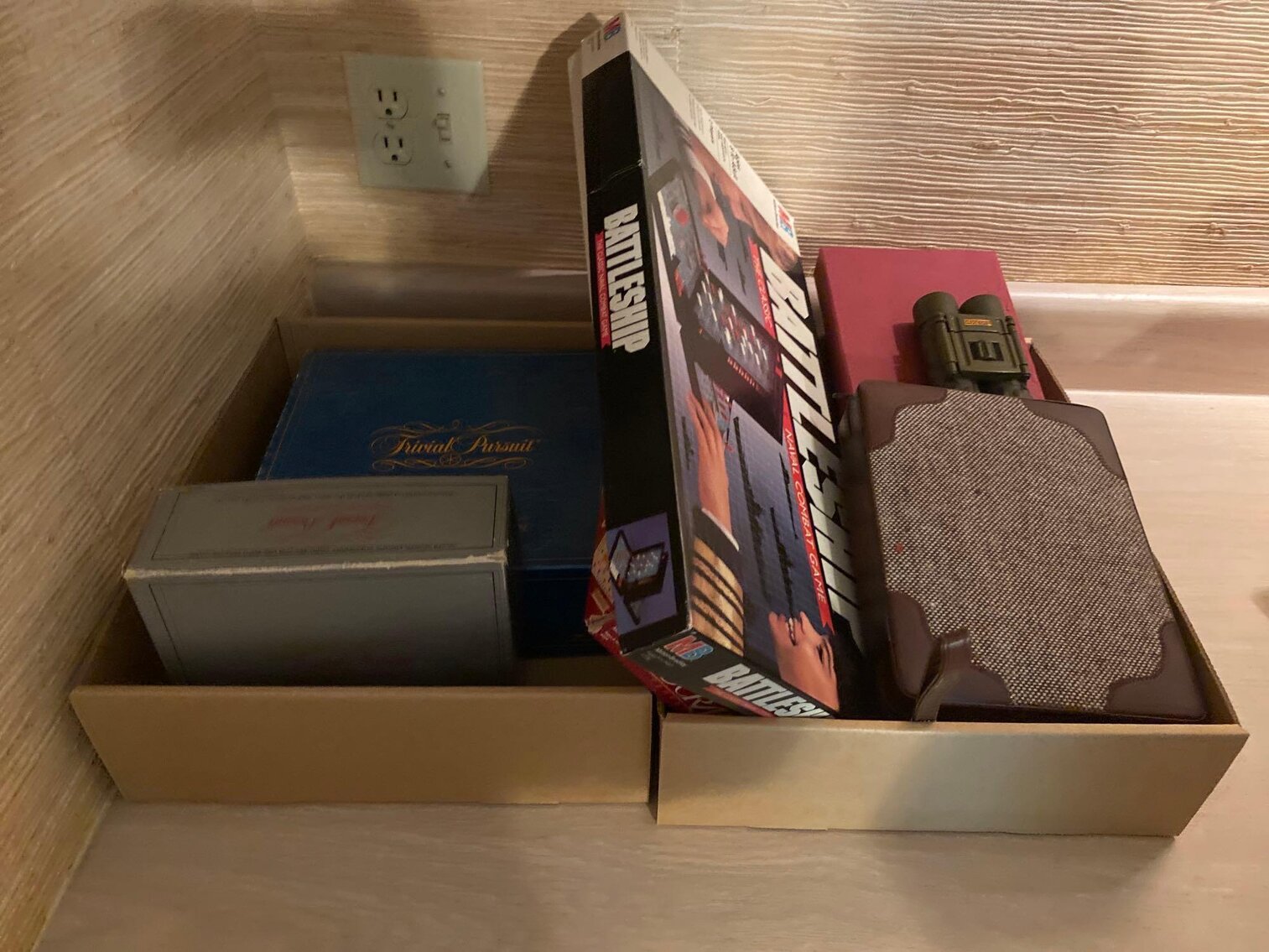 Image for Toyota Rav 4, Magnum Lawn Mower, Furniture, Home Decor, Camera's, Tools (SR 110)