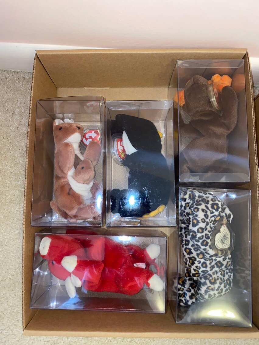 Image for Toyota Rav 4, Magnum Lawn Mower, Furniture, Home Decor, Camera's, Tools (SR 110)