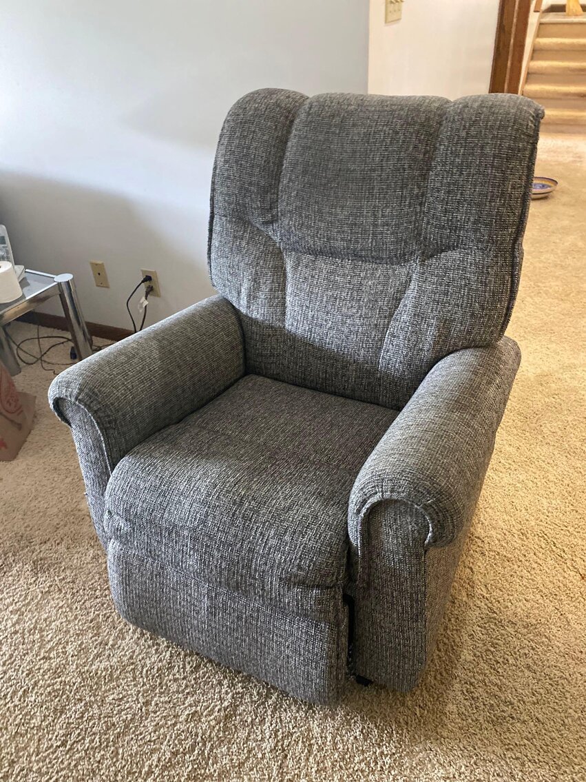 Image for Toyota Rav 4, Magnum Lawn Mower, Furniture, Home Decor, Camera's, Tools (SR 110)