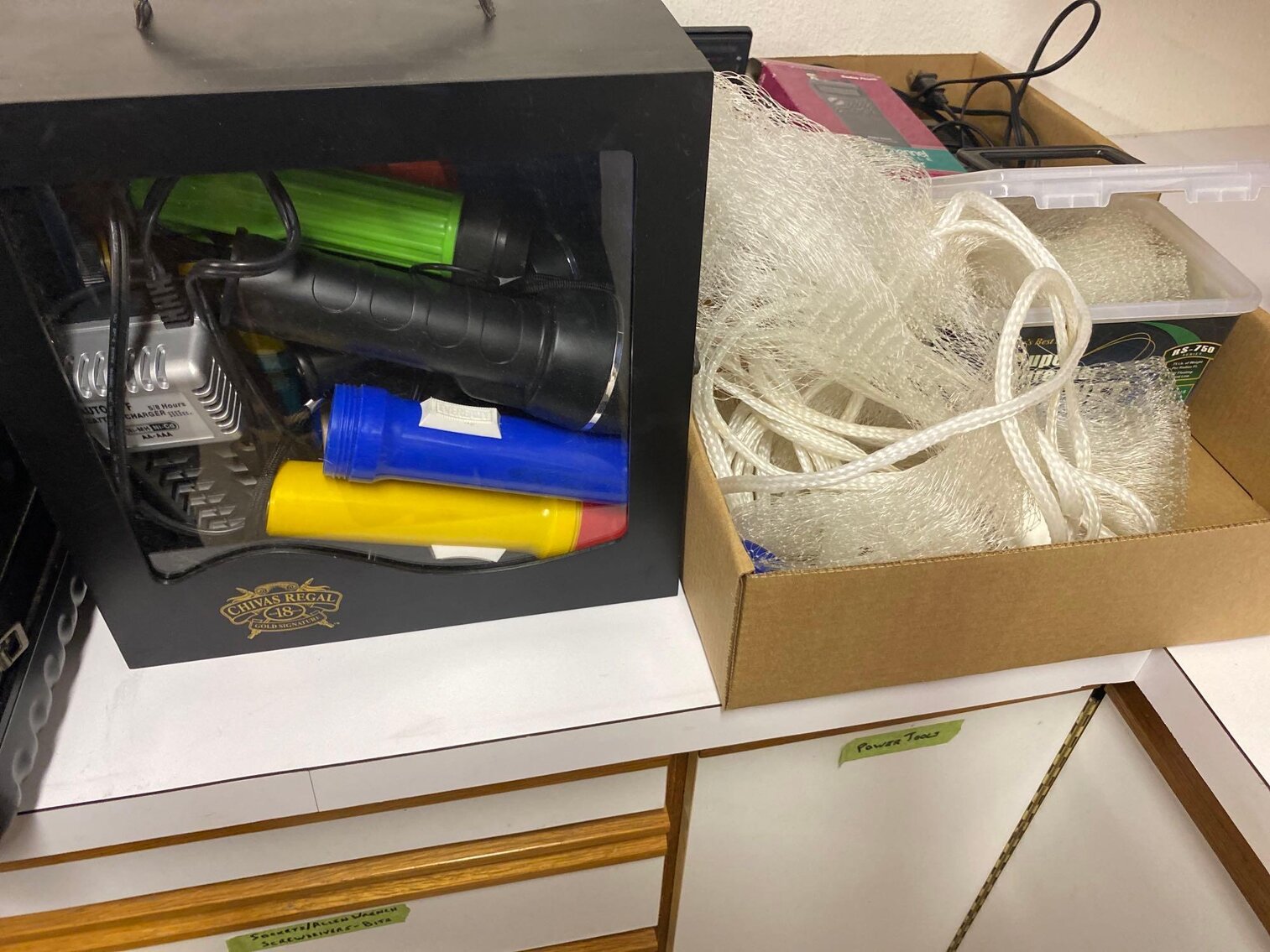 Image for Toyota Rav 4, Magnum Lawn Mower, Furniture, Home Decor, Camera's, Tools (SR 110)