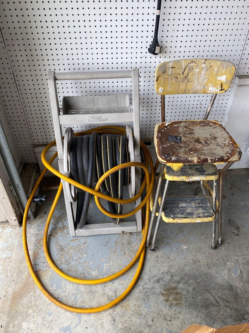 Image for Toyota Rav 4, Magnum Lawn Mower, Furniture, Home Decor, Camera's, Tools (SR 110)