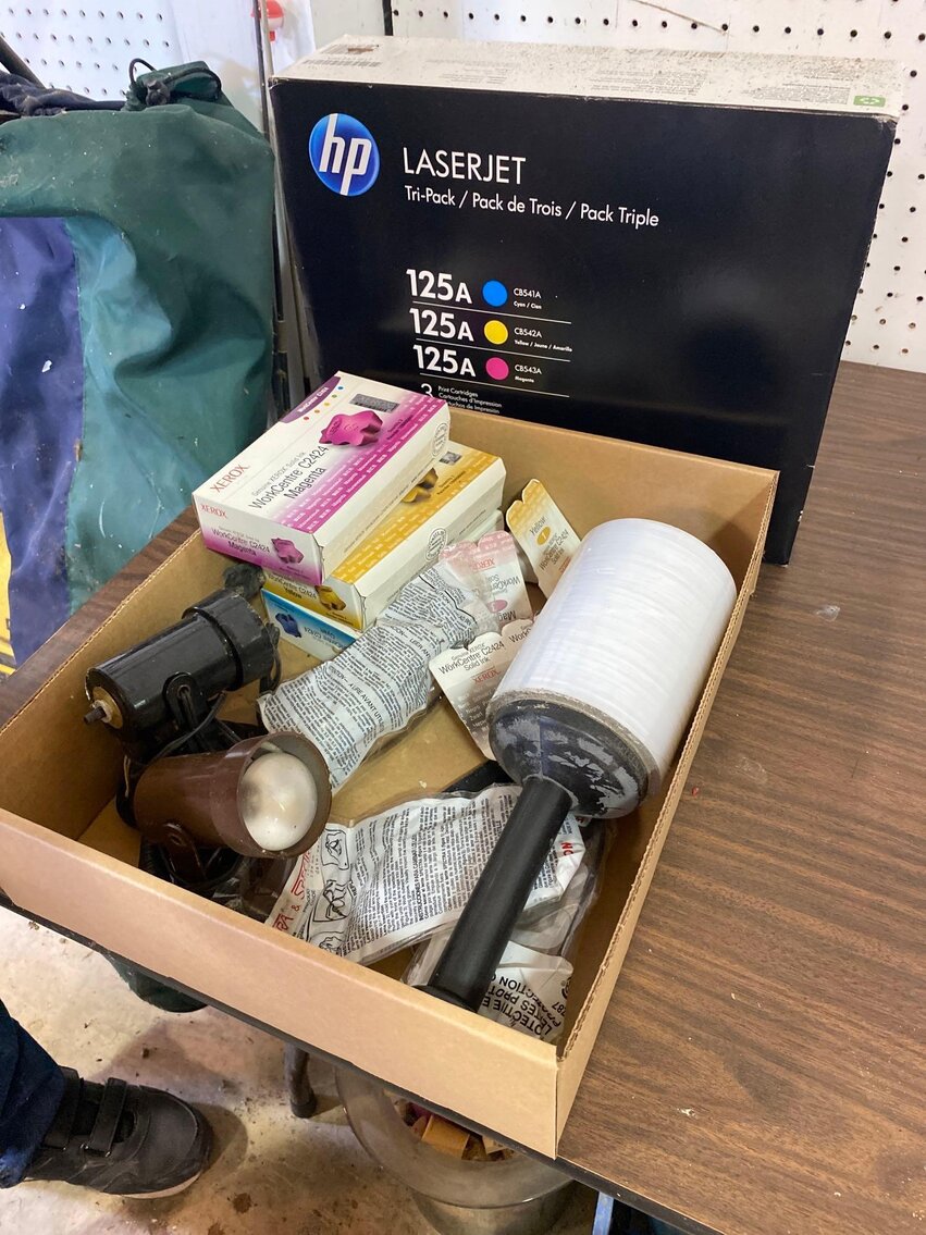 Image for Toyota Rav 4, Magnum Lawn Mower, Furniture, Home Decor, Camera's, Tools (SR 110)