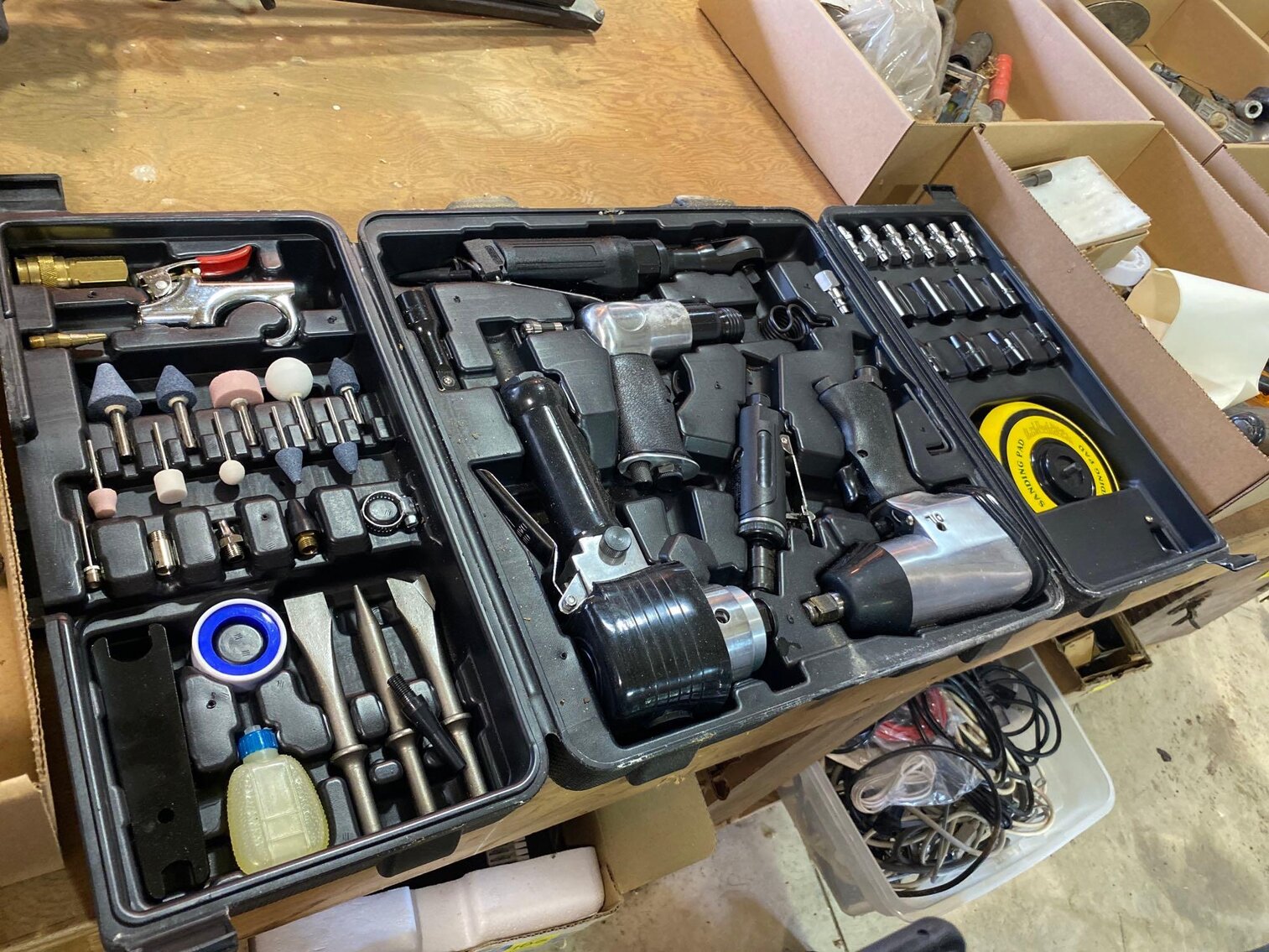 Image for Toyota Rav 4, Magnum Lawn Mower, Furniture, Home Decor, Camera's, Tools (SR 110)