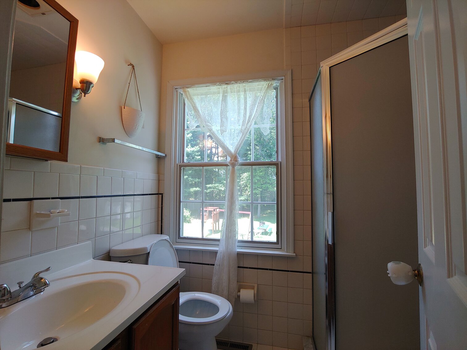 Image for SPACIOUS 2-STORY COLONIAL ON 1.63+/- ACRES 3 BR, 2.5 BA W/ 2-CAR ATTACHED GARAGE