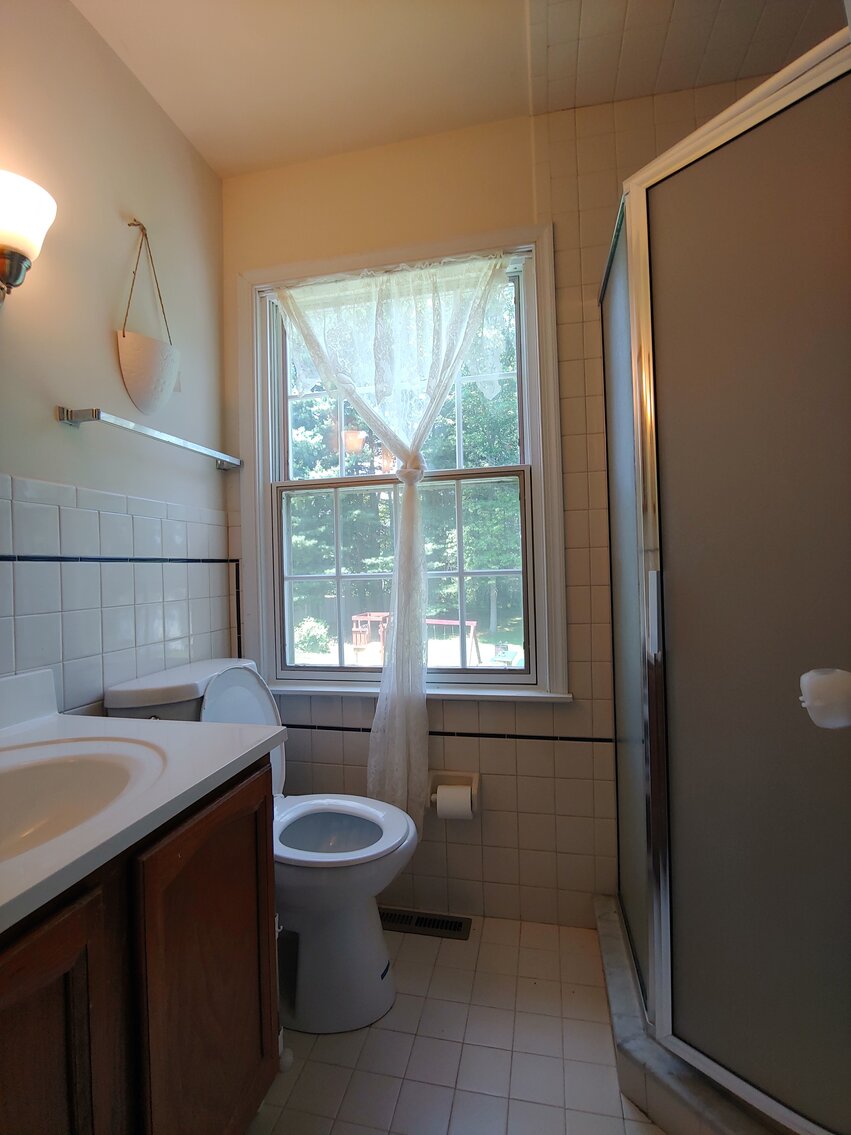 Image for SPACIOUS 2-STORY COLONIAL ON 1.63+/- ACRES 3 BR, 2.5 BA W/ 2-CAR ATTACHED GARAGE