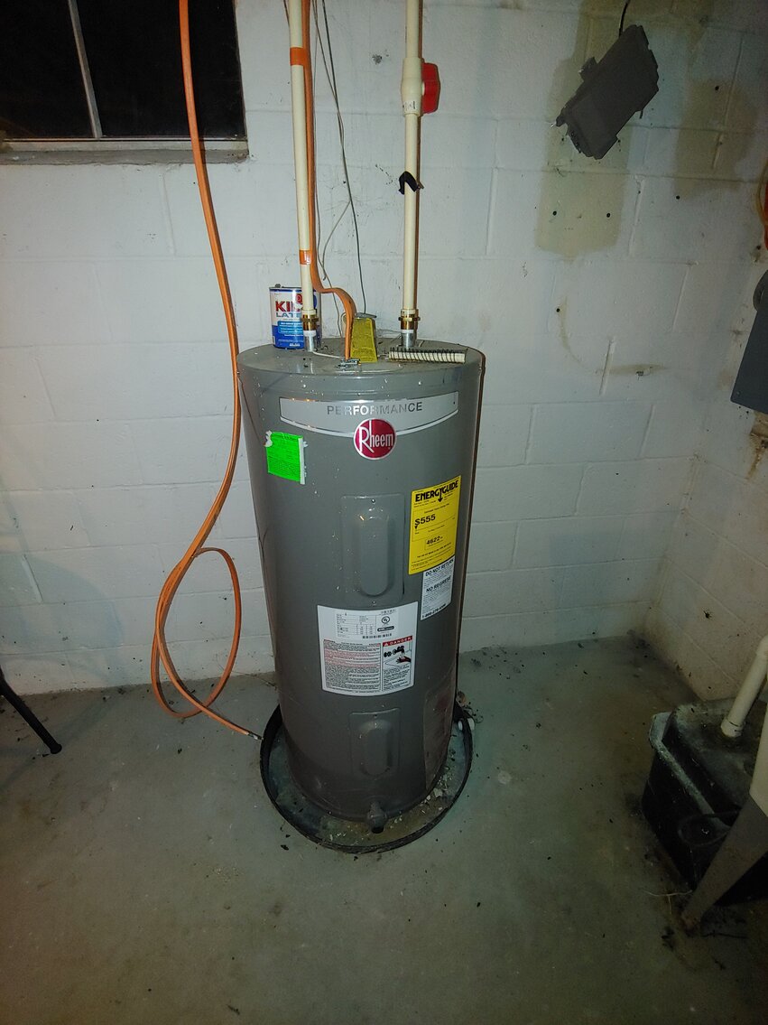 Image for SPACIOUS 2-STORY COLONIAL ON 1.63+/- ACRES 3 BR, 2.5 BA W/ 2-CAR ATTACHED GARAGE