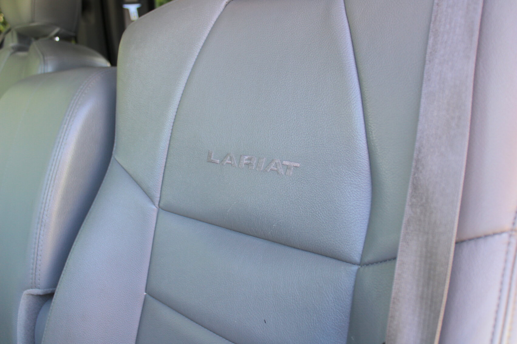 Image for LIVING ESTATE AUCTION