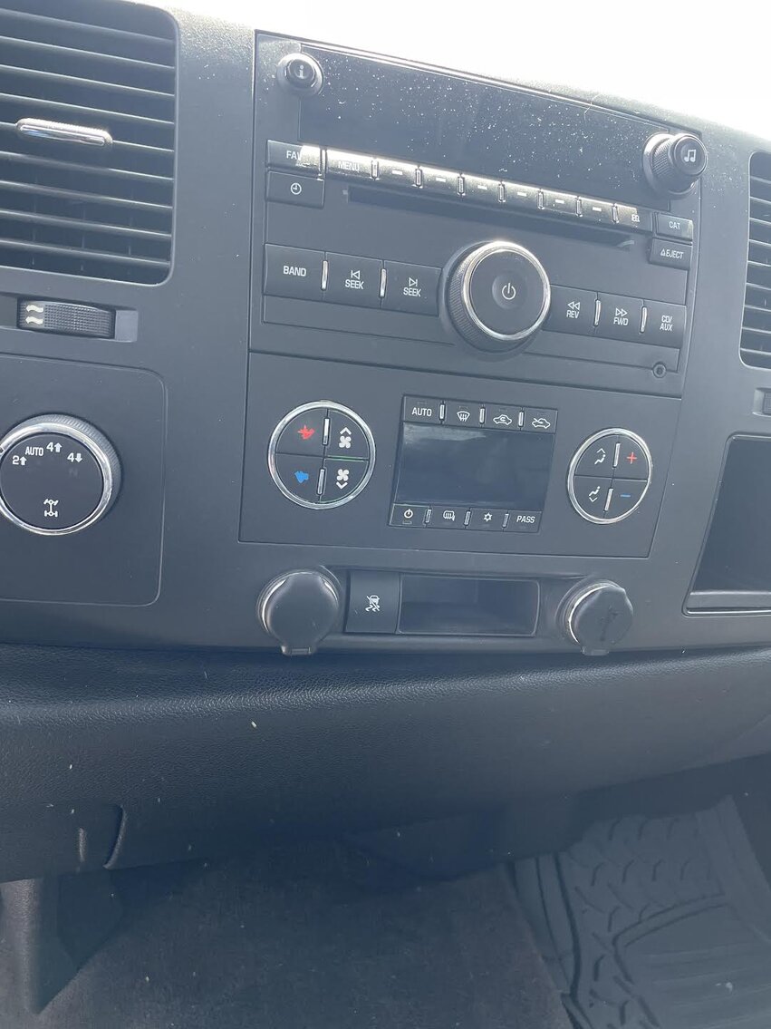 Image for LIVING ESTATE AUCTION