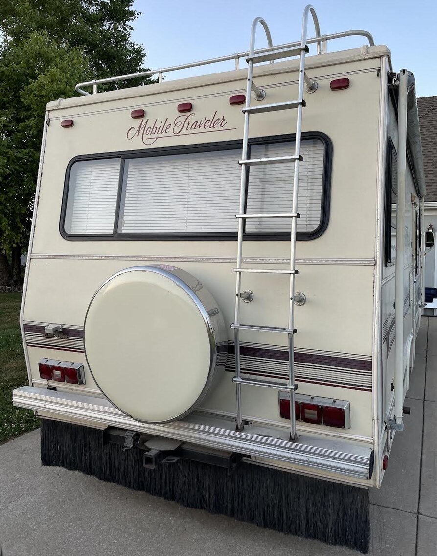 Image for LIVING ESTATE AUCTION