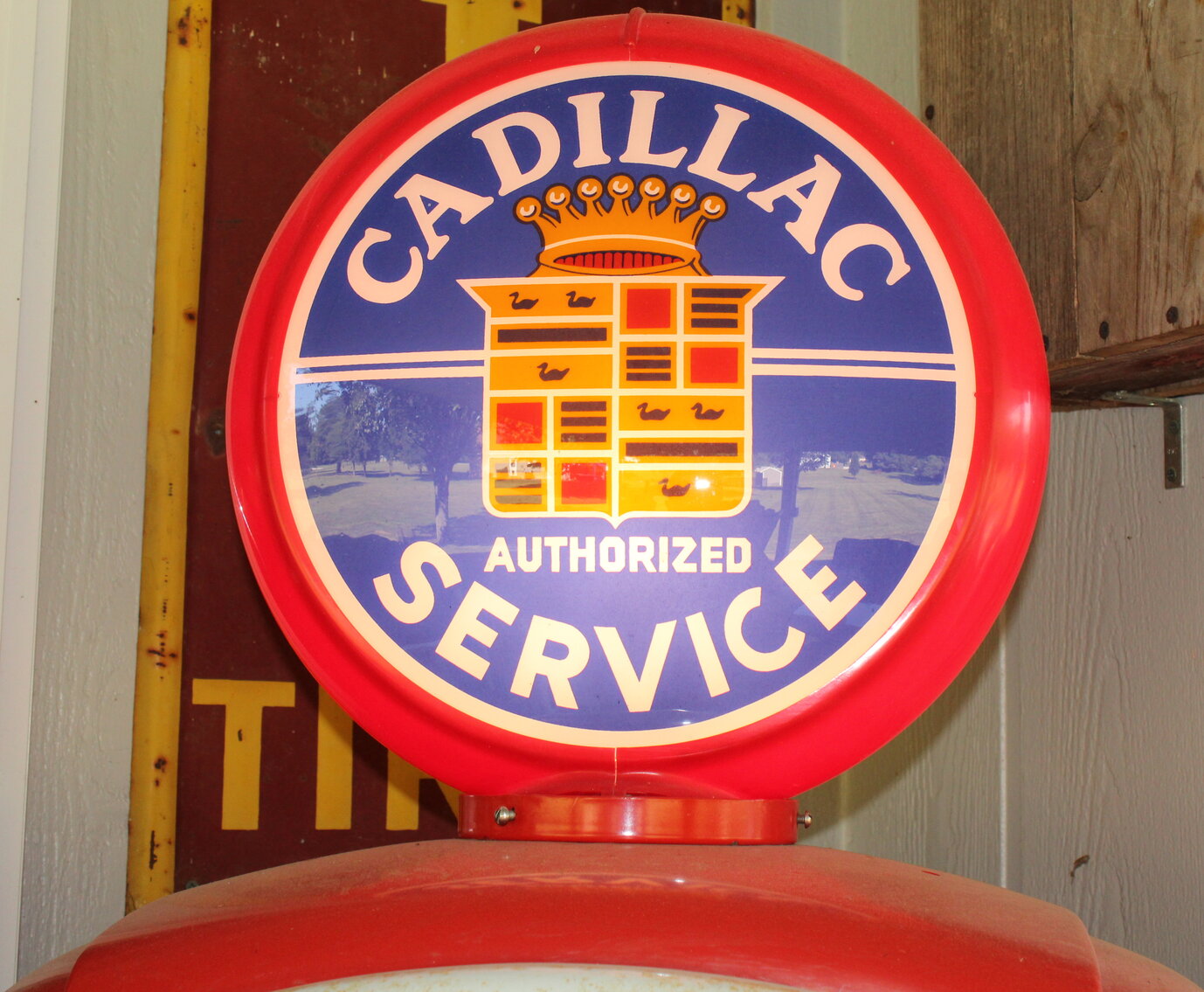 Image for LIVING ESTATE AUCTION