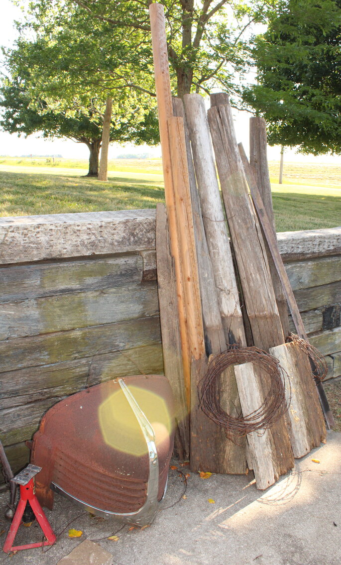 Image for LIVING ESTATE AUCTION