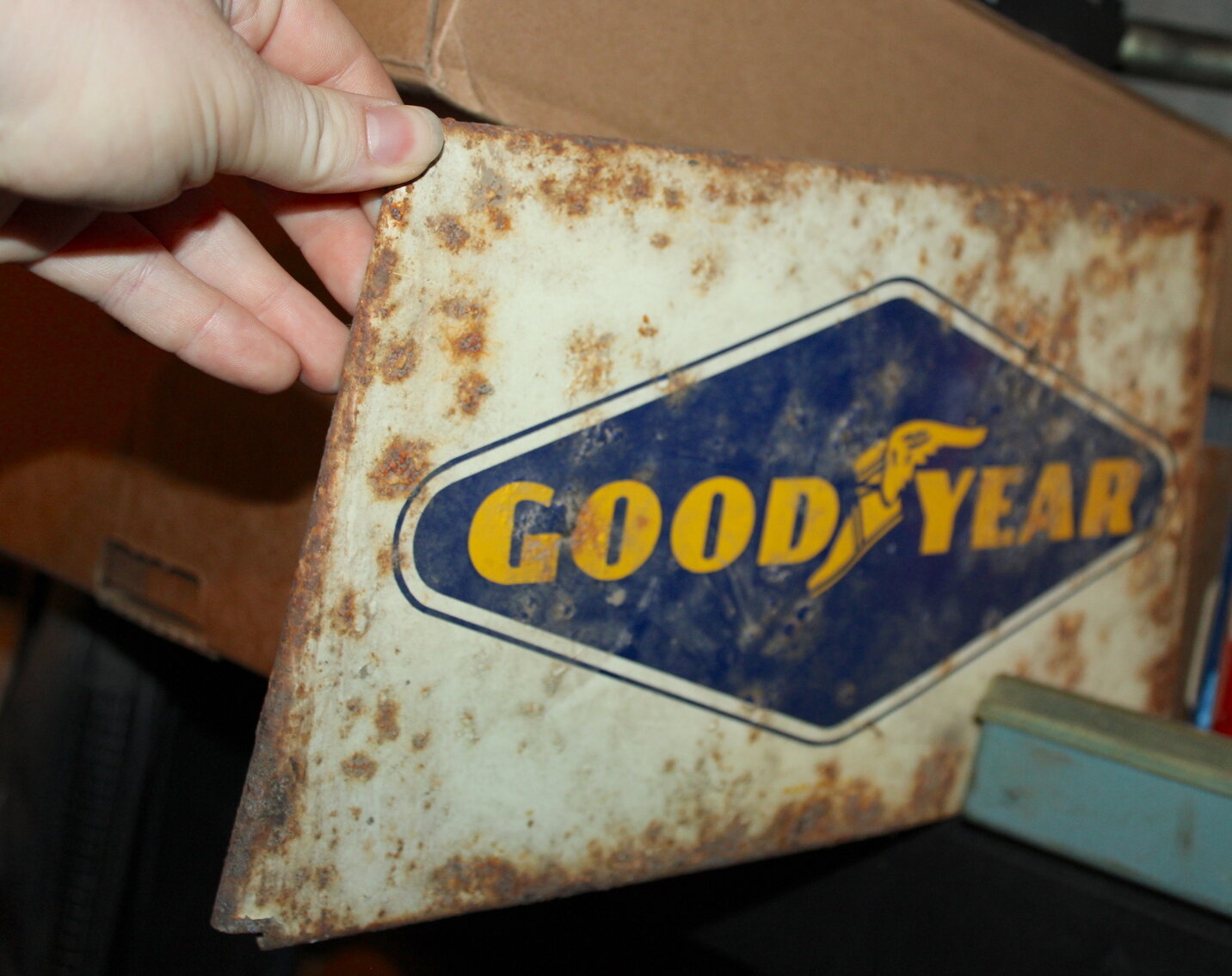 Image for LIVING ESTATE AUCTION