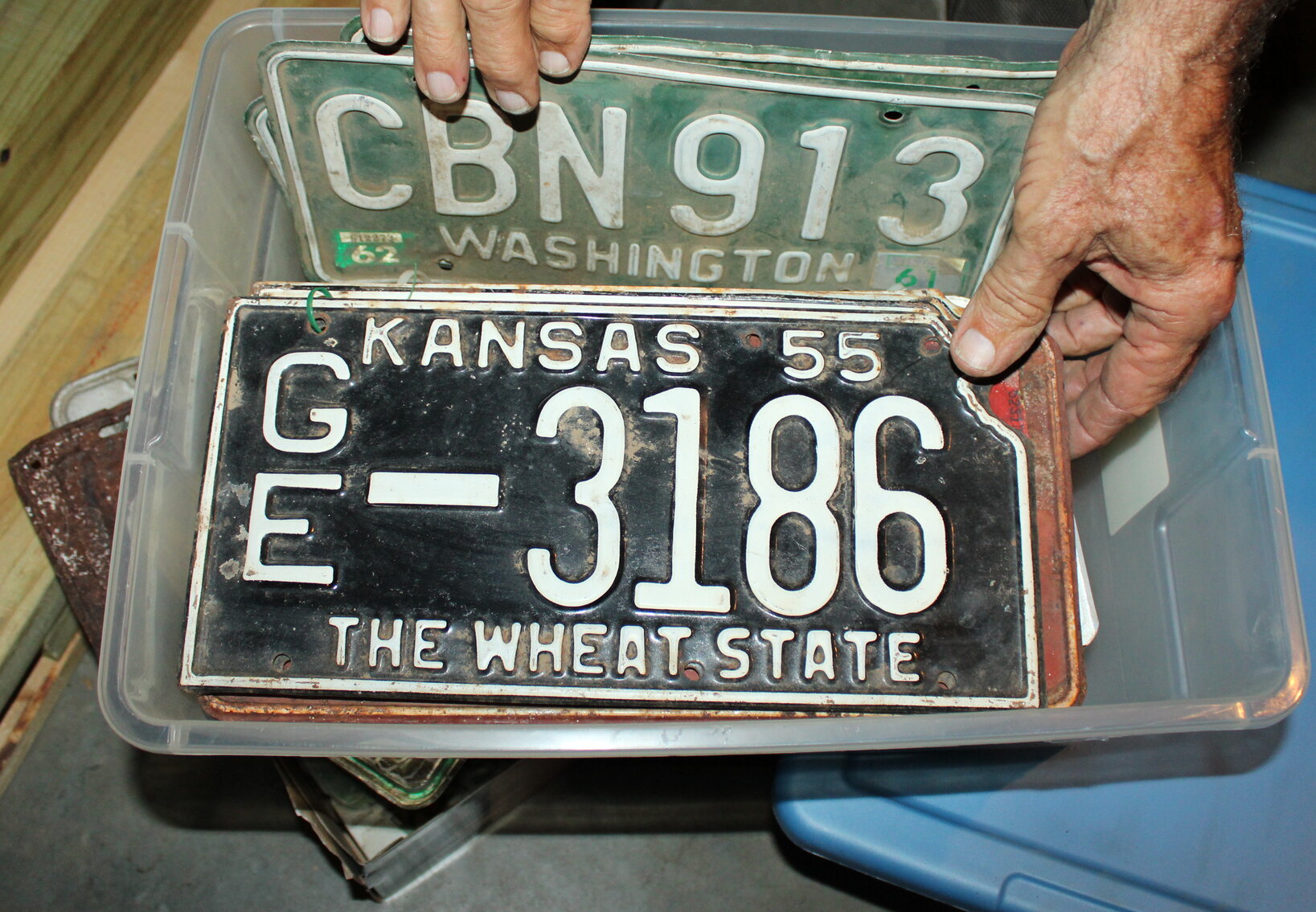 Image for LIVING ESTATE AUCTION