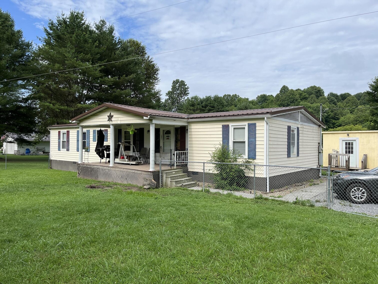 Image for SOLD $195,250 - 2 Income Generating Properties on 1.5 Acres