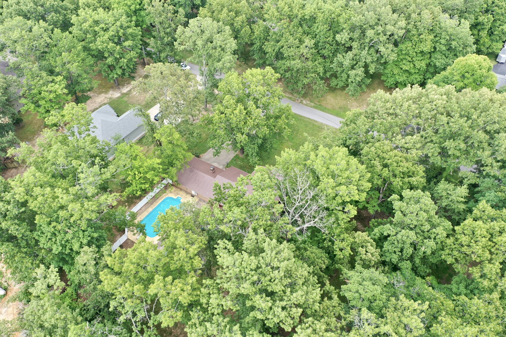 Image for 77 Deepwood Estate Auction