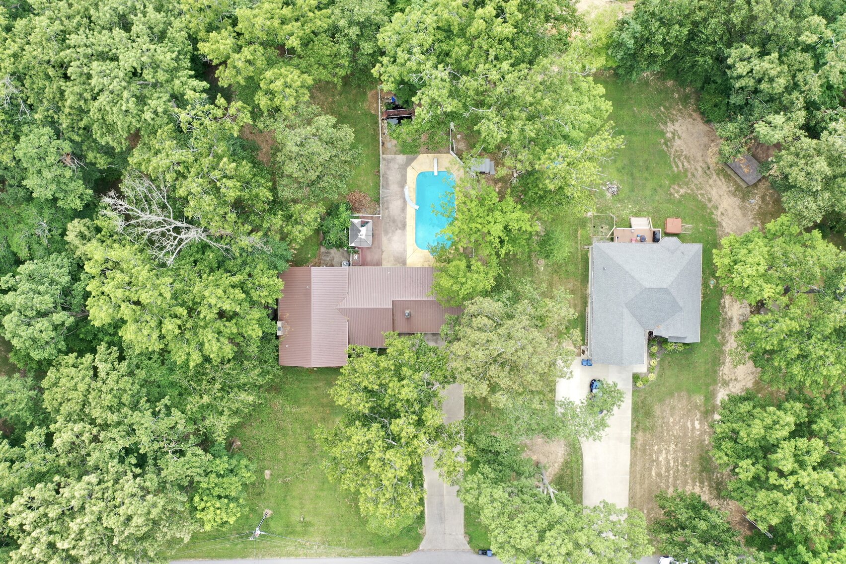 Image for 77 Deepwood Estate Auction