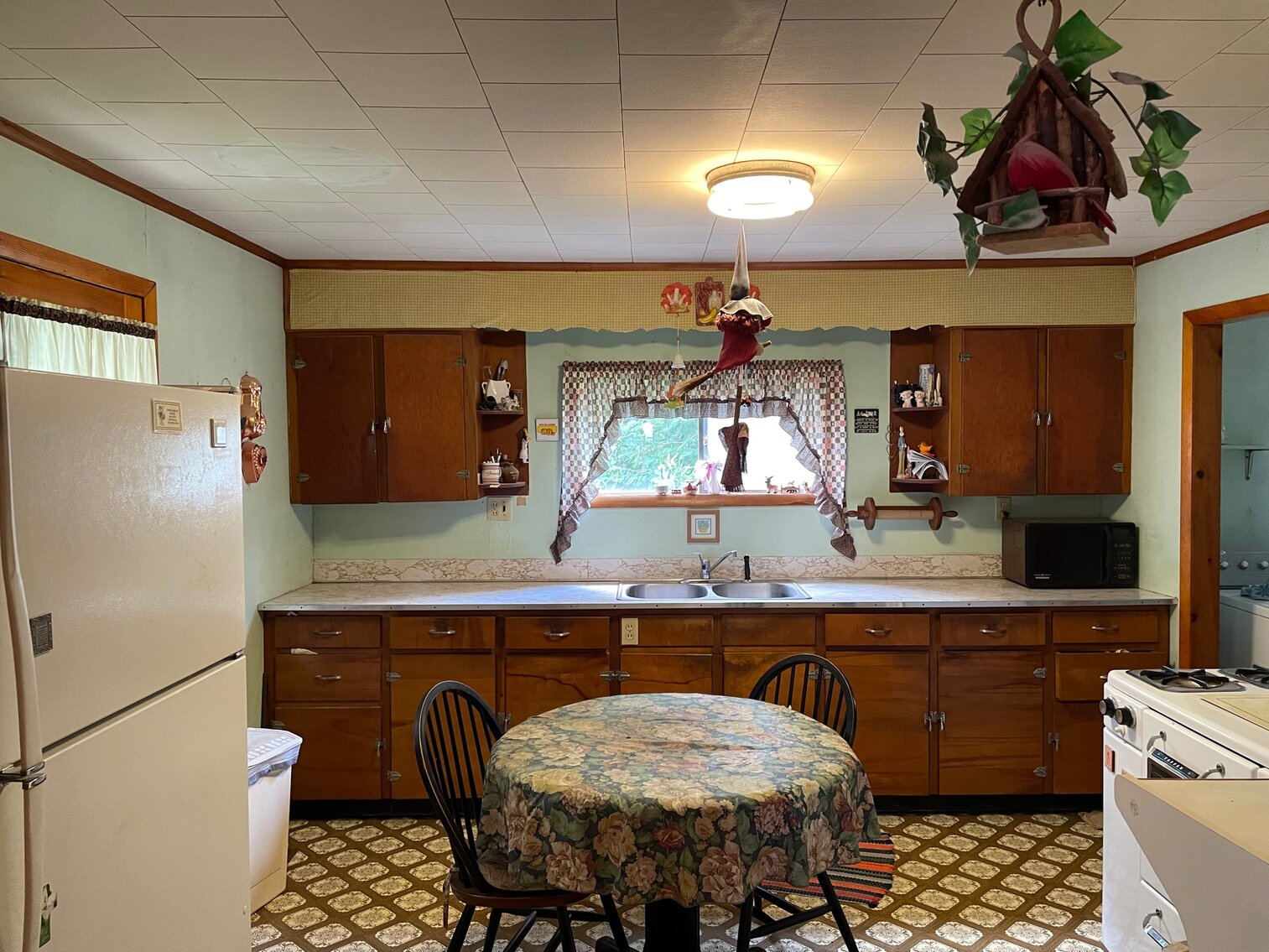 Image for SOLD $50,050 - 3 Bedroom Cape Cod Selling to the Highest Bidder