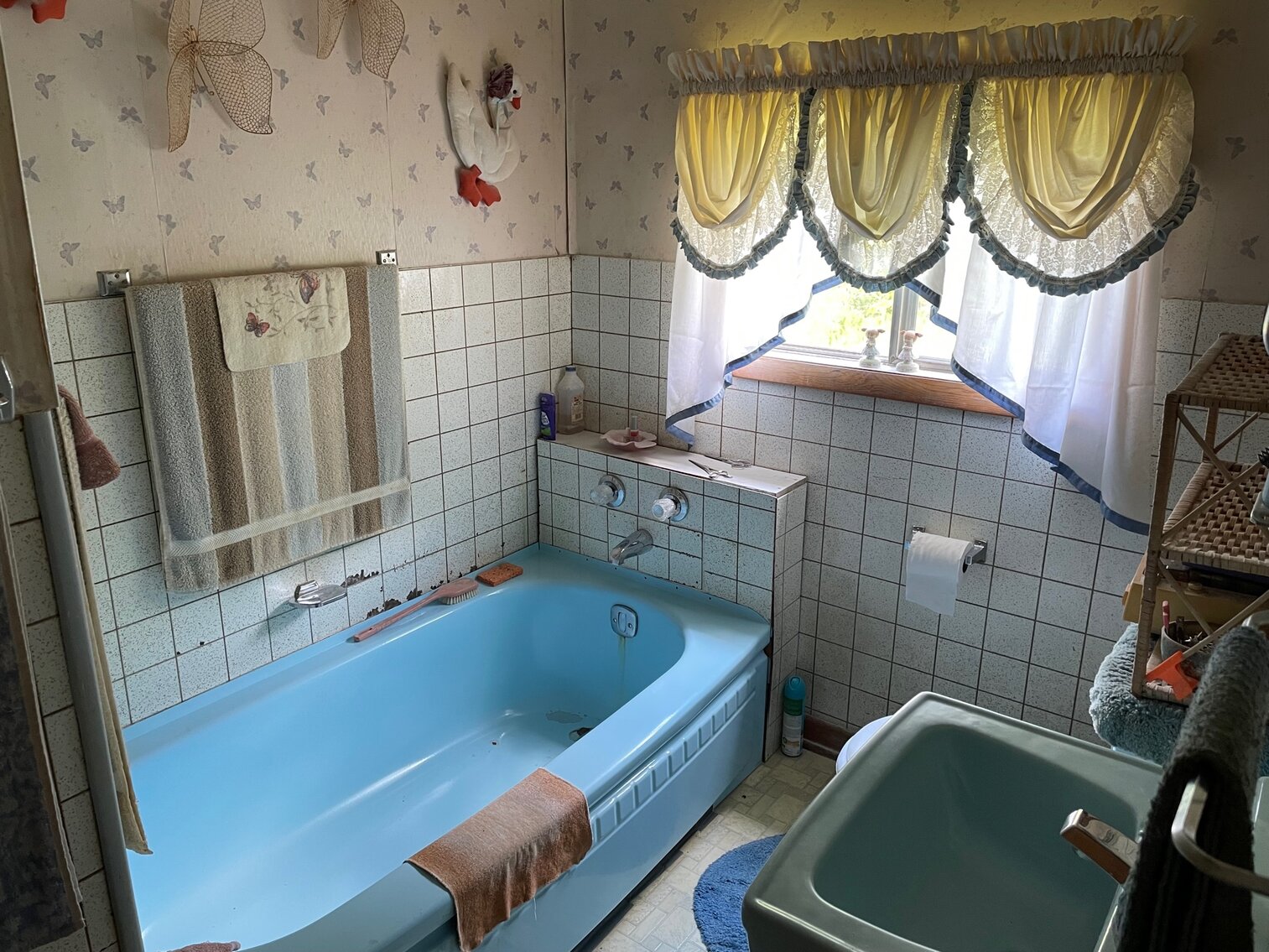 Image for SOLD $50,050 - 3 Bedroom Cape Cod Selling to the Highest Bidder