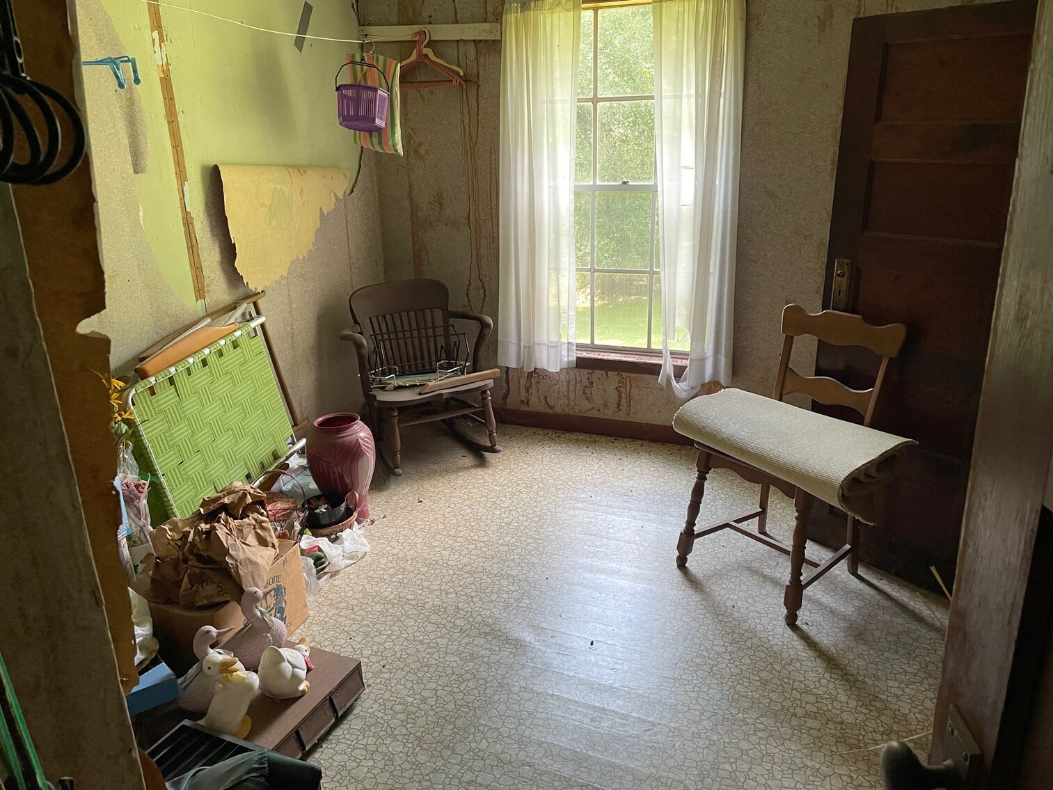 Image for SOLD $50,050 - 3 Bedroom Cape Cod Selling to the Highest Bidder