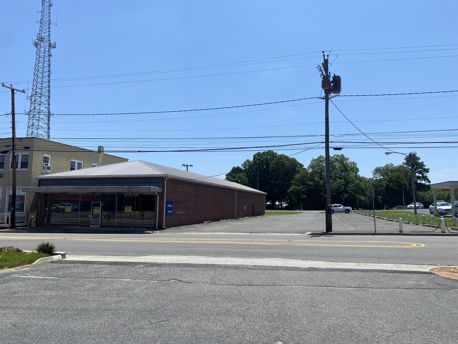 Image for Downtown, Main St. Commercial Flex Building - 5,658 SF - .64 AC - 24 Parking Spots - Concept Plans Included - 74 Main St. Warsaw VA