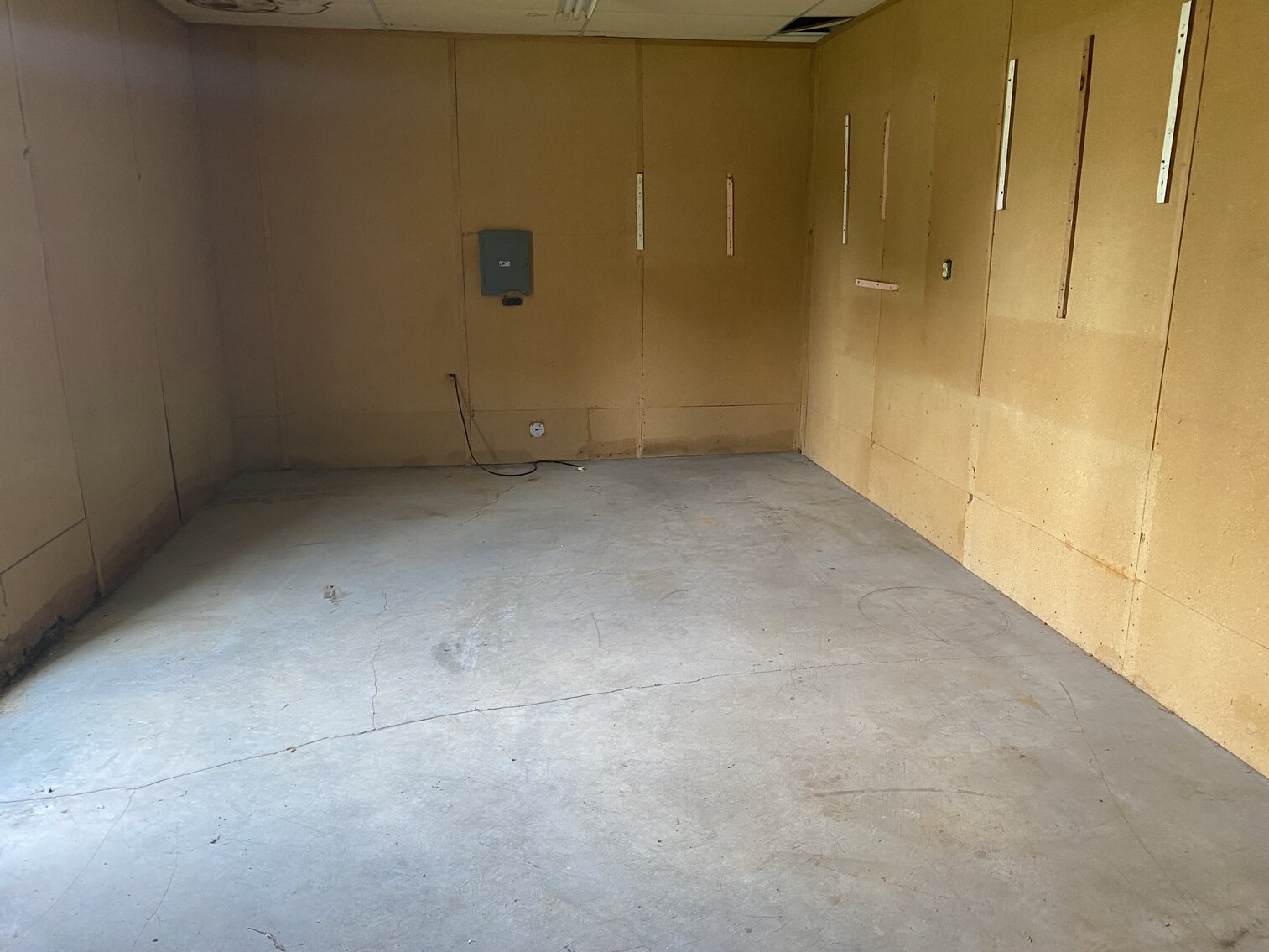 Image for Downtown, Main St. Commercial Flex Building - 5,658 SF - .64 AC - 24 Parking Spots - Concept Plans Included - 74 Main St. Warsaw VA