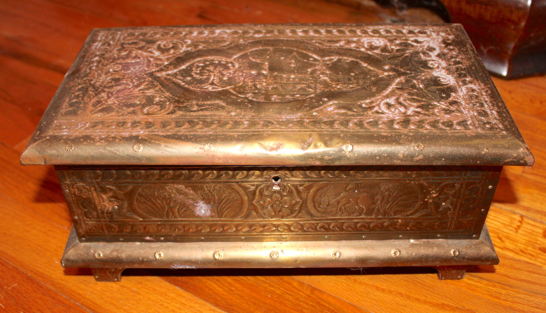 Image for VINTAGE TIME CAPSULE ESTATE AUCTION