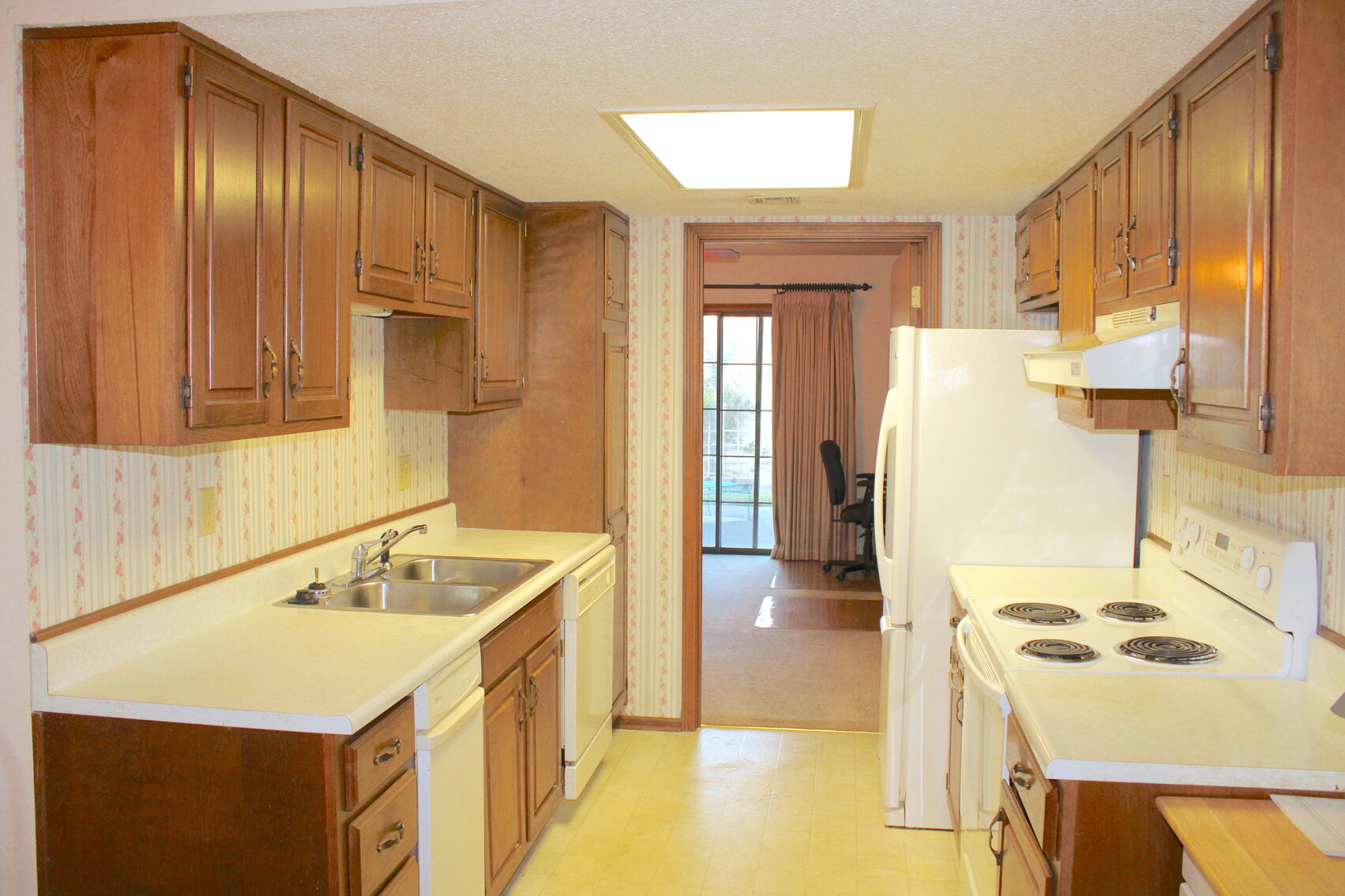 Image for REAL ESTATE & PERSONAL PROPERTY AUCTION