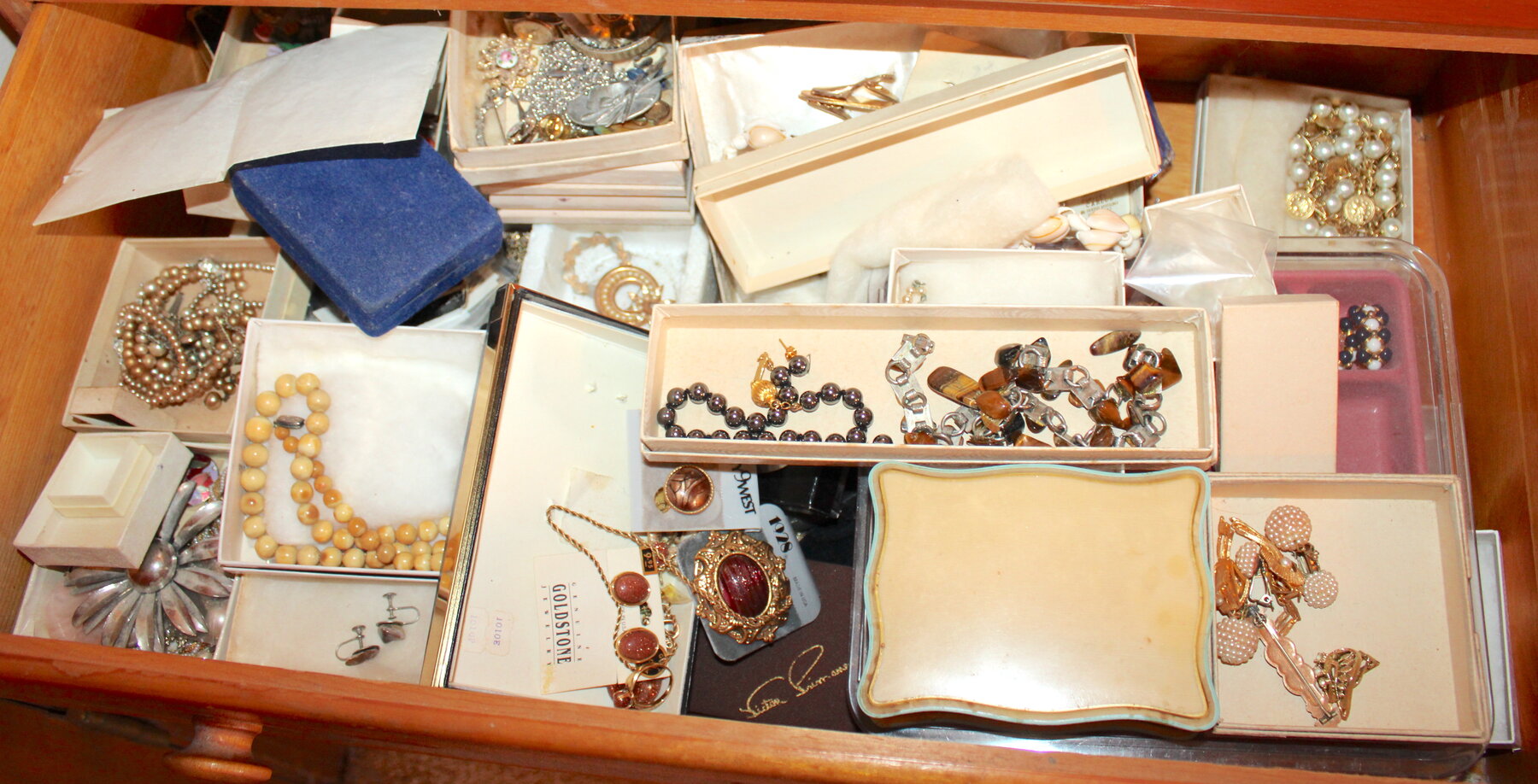 Image for REAL ESTATE & PERSONAL PROPERTY AUCTION