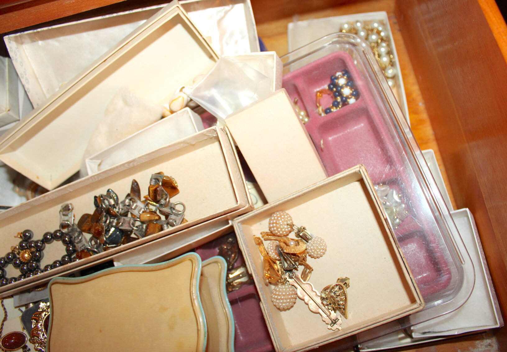 Image for REAL ESTATE & PERSONAL PROPERTY AUCTION